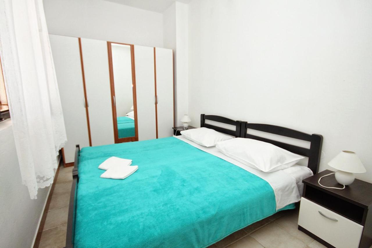 Family Friendly Seaside Apartments Vlasici, Pag - 4319 Extérieur photo
