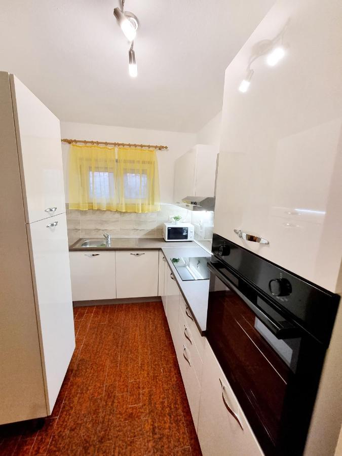Family Friendly Seaside Apartments Vlasici, Pag - 4319 Extérieur photo